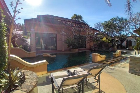 Haus in Pattaya, Thailand 3 Schlafzimmer № 223077 - Foto 16