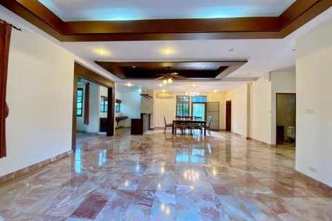 Haus in Pattaya, Thailand 5 Schlafzimmer № 223079 - Foto 7