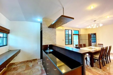 Haus in Pattaya, Thailand 5 Schlafzimmer № 223079 - Foto 6