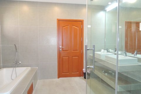 Haus in Pattaya, Thailand 3 Schlafzimmer № 223076 - Foto 10