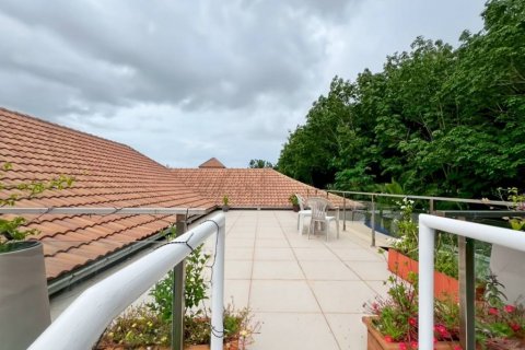 Villa in Hua Hin, Thailand 4 bedrooms № 135300 - photo 6