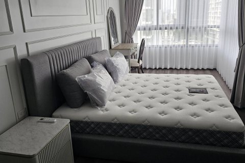 Кондоминиум с 2 спальнями в Хуай Кванге, Бангкок, Таиланд № 154907 - фото 3