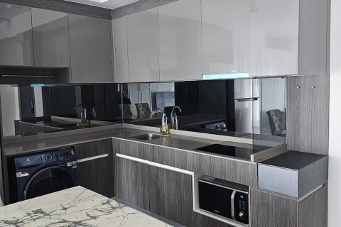 Кондоминиум с 2 спальнями в Хуай Кванге, Бангкок, Таиланд № 154907 - фото 7