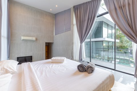 Villa in Kathu, Thailand 3 bedrooms № 154909 - photo 25