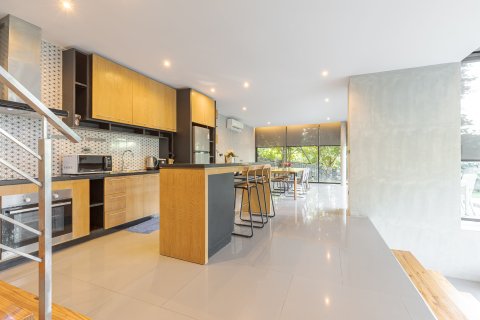 Villa in Kathu, Thailand 3 bedrooms № 154909 - photo 4