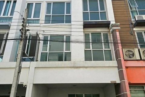 Shophouse in Lat Krabang, Bangkok, Thailand № 163165