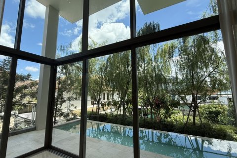 Townhouse in Bangkok, Thailand 4 bedrooms № 201288 - photo 12