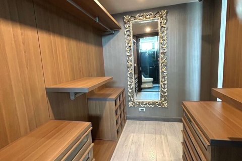 Condo in Watthana, Bangkok, Thailand, 3 bedrooms  № 154342 - photo 9