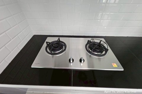 Townhouse in Samut Prakan, Thailand 3 bedrooms № 154345 - photo 17