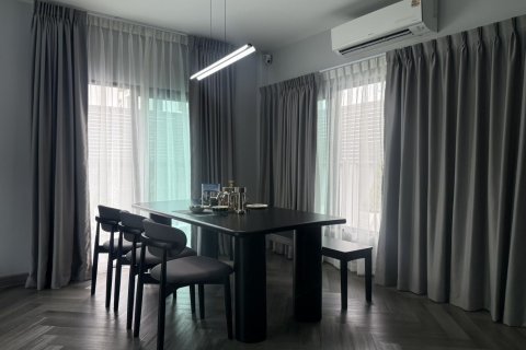 Maison à Bang Kaeo, Thaïlande 3 chambres № 154343 - photo 4