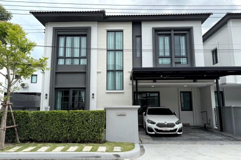 Maison à Bang Kaeo, Thaïlande 3 chambres № 154343 - photo 1