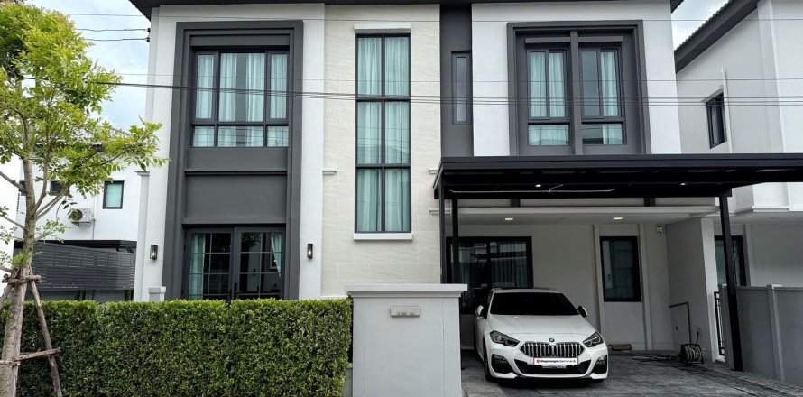 Maison à Bang Kaeo, Thaïlande 3 chambres № 154343