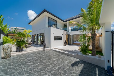 Вилла в Паттайе, Таиланд с 3 спальнями  № 168144