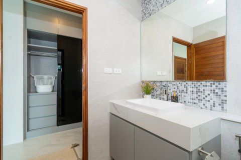 Villa à Pattaya, Thaïlande 4 chambres № 168145 - photo 27