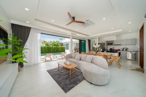 Вилла в Паттайе, Таиланд с 4 спальнями  № 168145 - фото 5