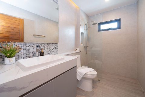 Villa à Pattaya, Thaïlande 4 chambres № 168145 - photo 25