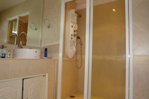 Condominio de 1 dormitorio en Pattaya, Tailandia № 213069 - foto 7