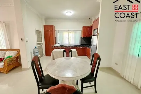 Casa de 3 dormitorios en Pattaya, Tailandia № 213068 - foto 10