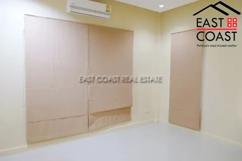 Casa de 3 dormitorios en Pattaya, Tailandia № 213067 - foto 14