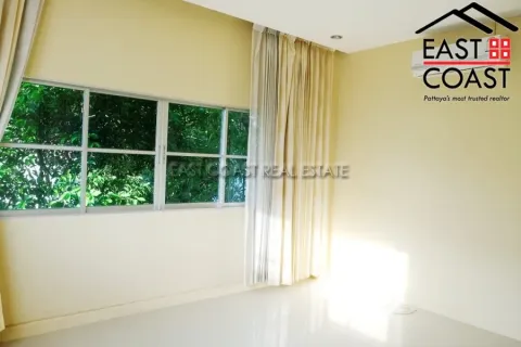 Casa de 3 dormitorios en Pattaya, Tailandia № 213067 - foto 15