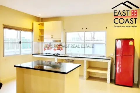 Casa de 3 dormitorios en Pattaya, Tailandia № 213067 - foto 11