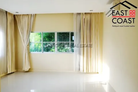 Casa de 3 dormitorios en Pattaya, Tailandia № 213067 - foto 16