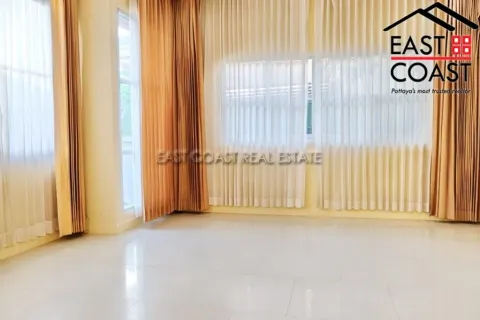 Casa de 3 dormitorios en Pattaya, Tailandia № 213067 - foto 8