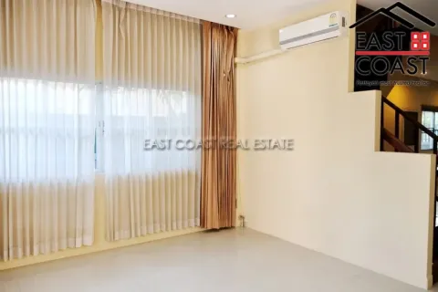Casa de 3 dormitorios en Pattaya, Tailandia № 213067 - foto 9
