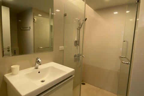 Студия в кондо в Клонг Тоэй, Бангкок, Таиланд № 139223 - фото 8