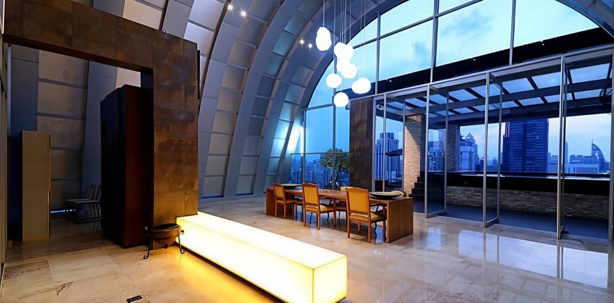 Penthouse in Bangkok, Thailand 4 bedrooms № 180572