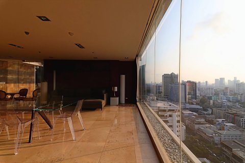 Penthouse in Bangkok, Thailand 4 bedrooms № 180572 - photo 12
