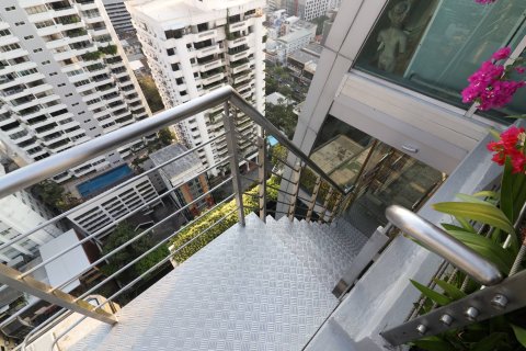 Penthouse in Bangkok, Thailand 4 bedrooms № 180572 - photo 16