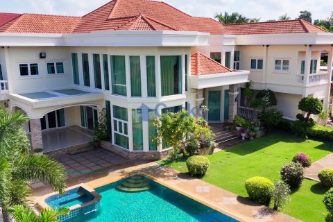 Maison à Pattaya, Thaïlande 5 chambres № 196356 - photo 3