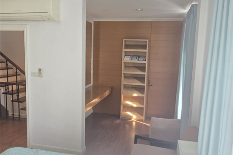 Townhouse in Bangkok, Thailand 4 bedrooms № 190466 - photo 3