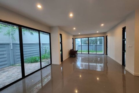 Maison à Prawet, Bangkok, Thaïlande 4 chambres № 151492 - photo 2