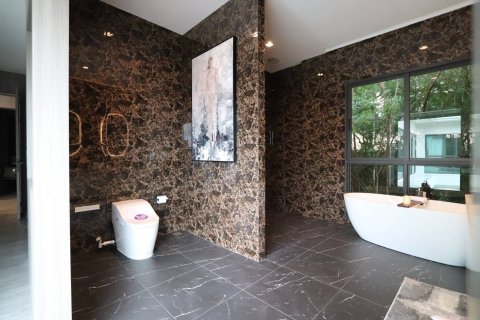 Villa in Pattaya, Thailand 7 bedrooms № 151490 - photo 23