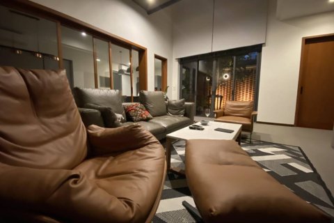 Дом в Бангкоке, Таиланд с 4 спальнями  № 159955 - фото 4