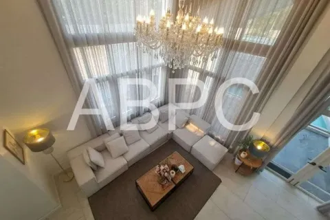 Adosado de 5 dormitorios en Pattaya, Tailandia № 211940 - foto 6