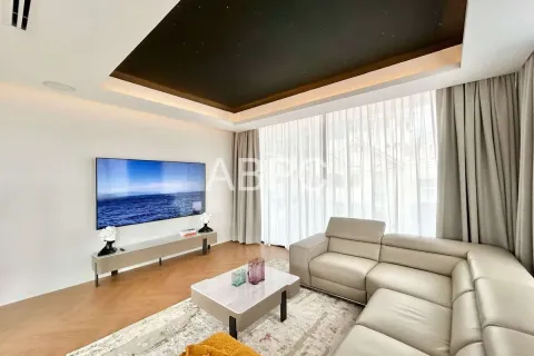 Casa de 4 dormitorios en Jomtien Beach, Pattaya, Tailandia № 211943 - foto 9