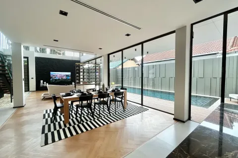 Casa de 4 dormitorios en Jomtien Beach, Pattaya, Tailandia № 211943 - foto 16