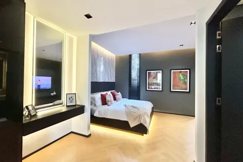 Casa de 4 dormitorios en Jomtien Beach, Pattaya, Tailandia № 211943 - foto 18
