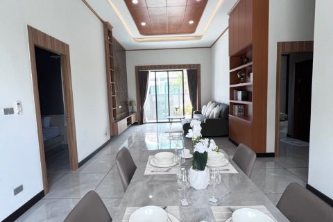 Villa in Pattaya, Thailand 3 bedrooms № 159895 - photo 9