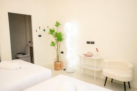 Villa in Pattaya, Thailand 9 bedrooms № 159899 - photo 21