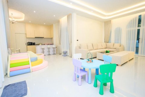 Villa in Pattaya, Thailand 9 bedrooms № 159899 - photo 22