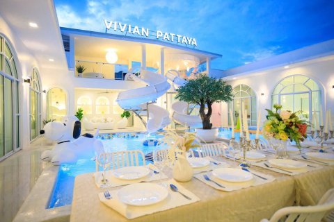 Вилла в Паттайе, Таиланд с 9 спальнями  № 159899