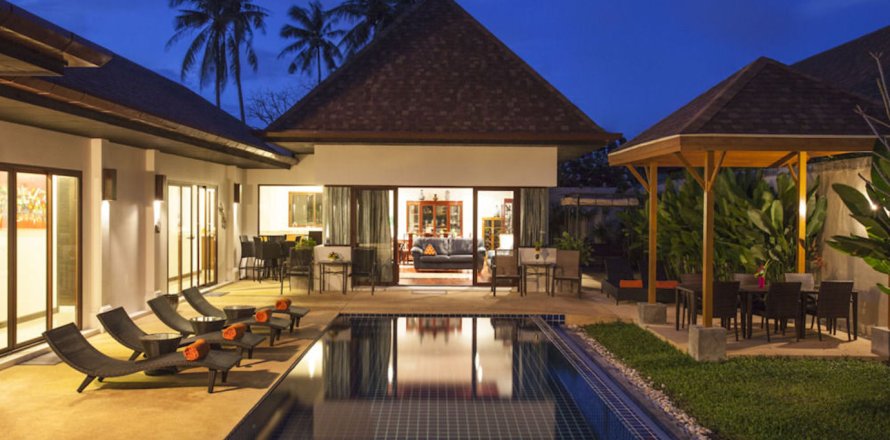 Villa in Pattaya, Thailand 4 bedrooms № 159896