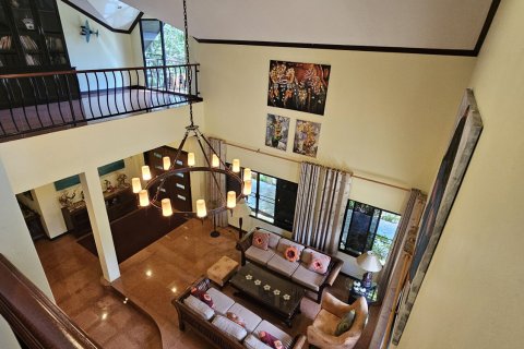 House in Pattaya, Thailand 8 bedrooms № 145718 - photo 7