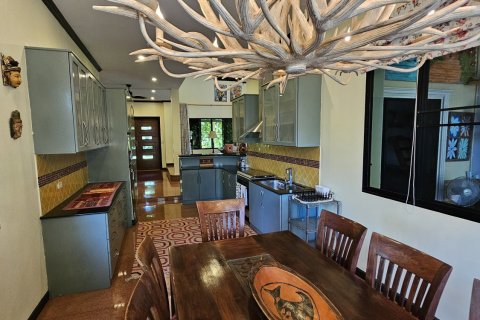 House in Pattaya, Thailand 8 bedrooms № 145718 - photo 10