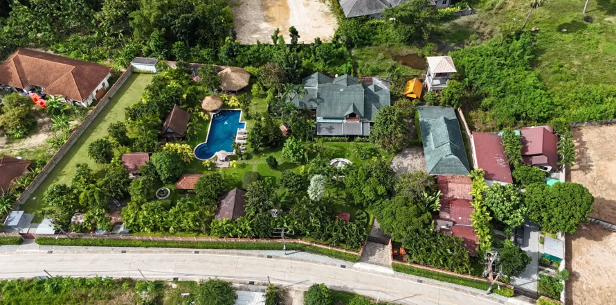 Maison à Pattaya, Thaïlande 8 chambres № 145718