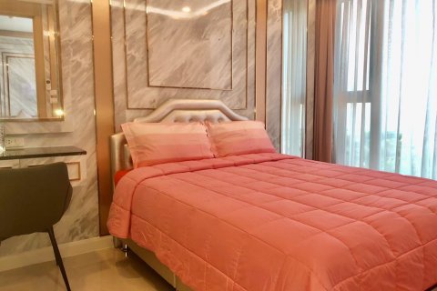 Студия в кондо в Паттайе, Таиланд № 145717 - фото 2